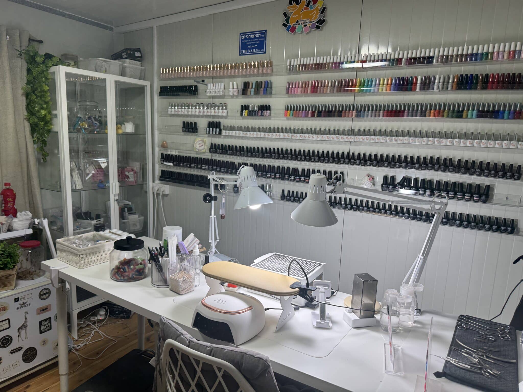 Yuval nails boutique