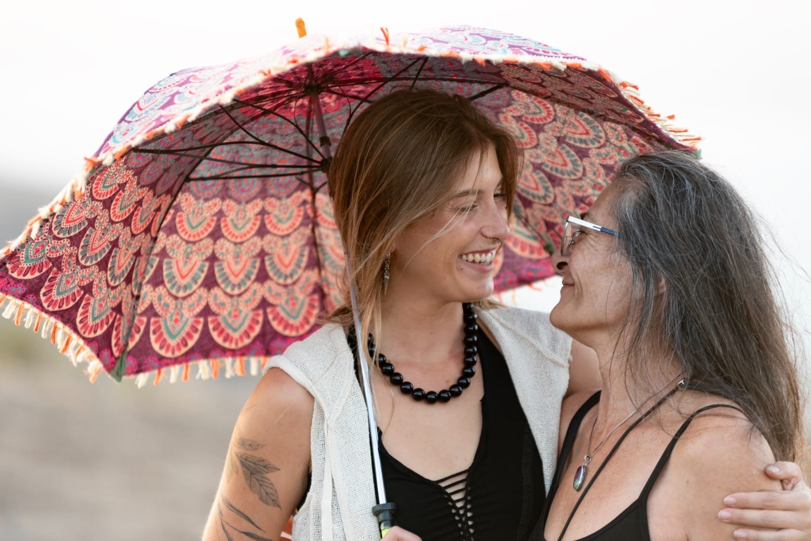 Victoria – עיצוב ותפירה בעבודת יד